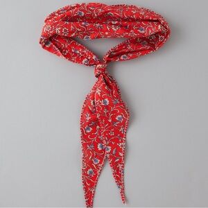 American Eagle Outfitters Red and Blue Floral Scarf